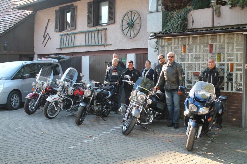 Gasthaus Zur Sonne 프라이부르크 임 브리스가우 외부 사진